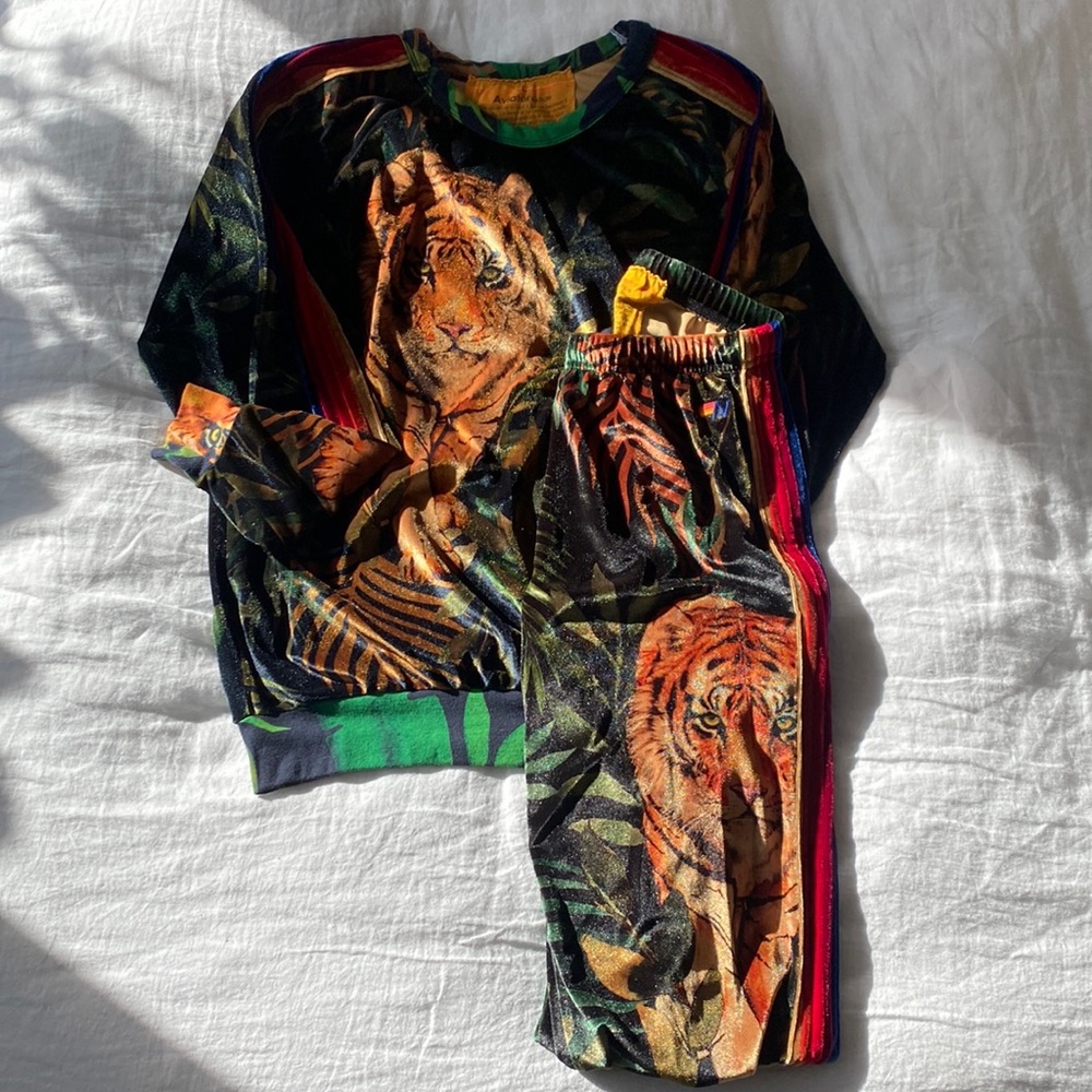 Aviator Nation Limited Edition Black Tiger Set - Large Top & Bottom